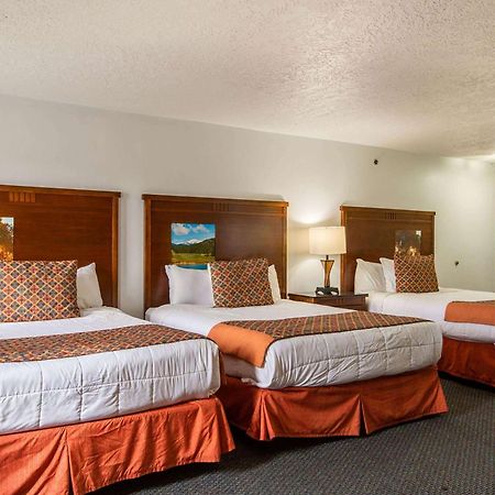 Sandia Peak Inn Old Town Abq, A Howard Johnson By Wyndham 阿尔伯克基 外观 照片