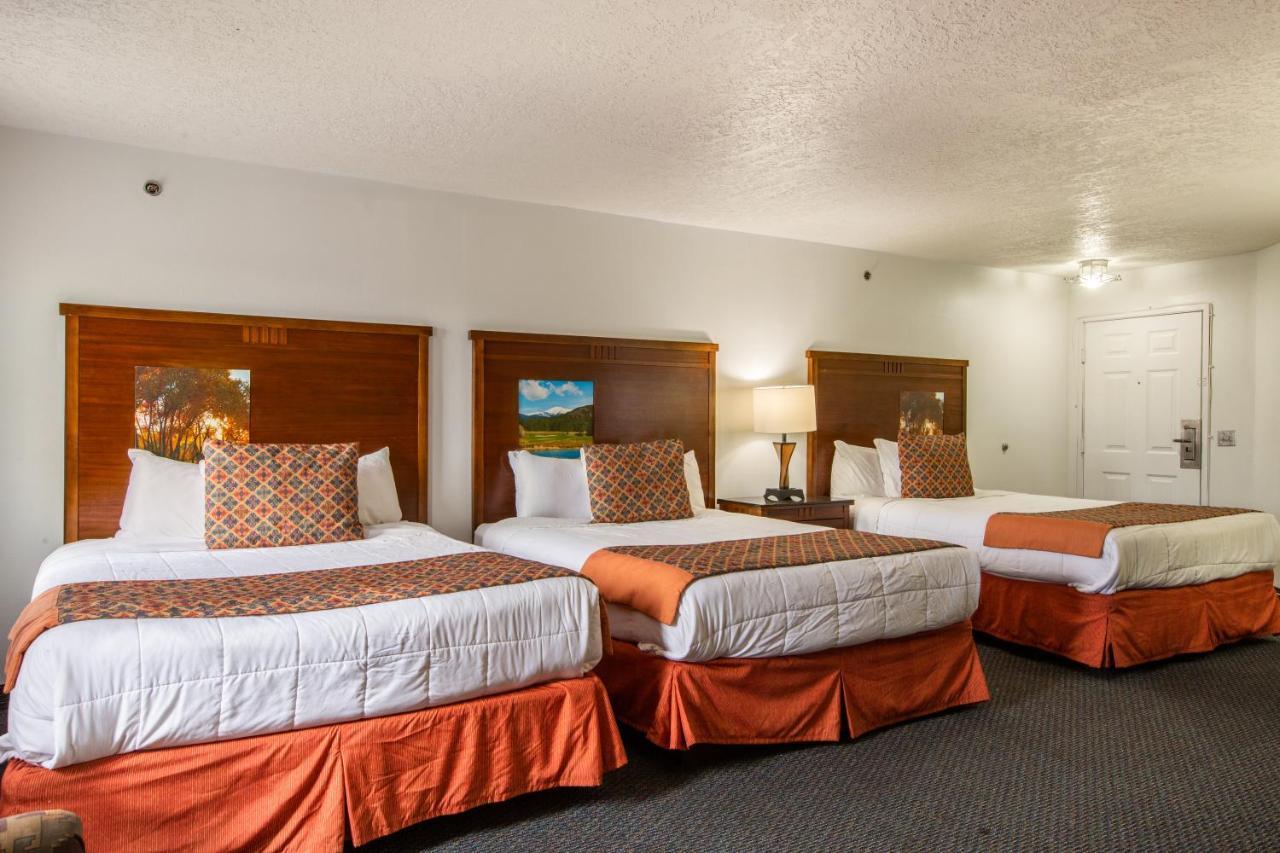Sandia Peak Inn Old Town Abq, A Howard Johnson By Wyndham 阿尔伯克基 外观 照片